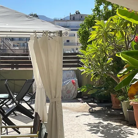 Luxury-Elegant Apartment In The Heart Of Patras​ Exterior photo