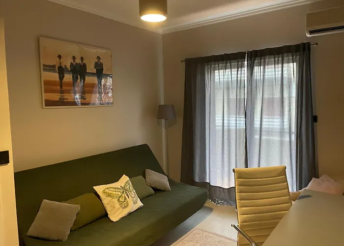 Luxury-Elegant Apartment In The Heart Of Patras​