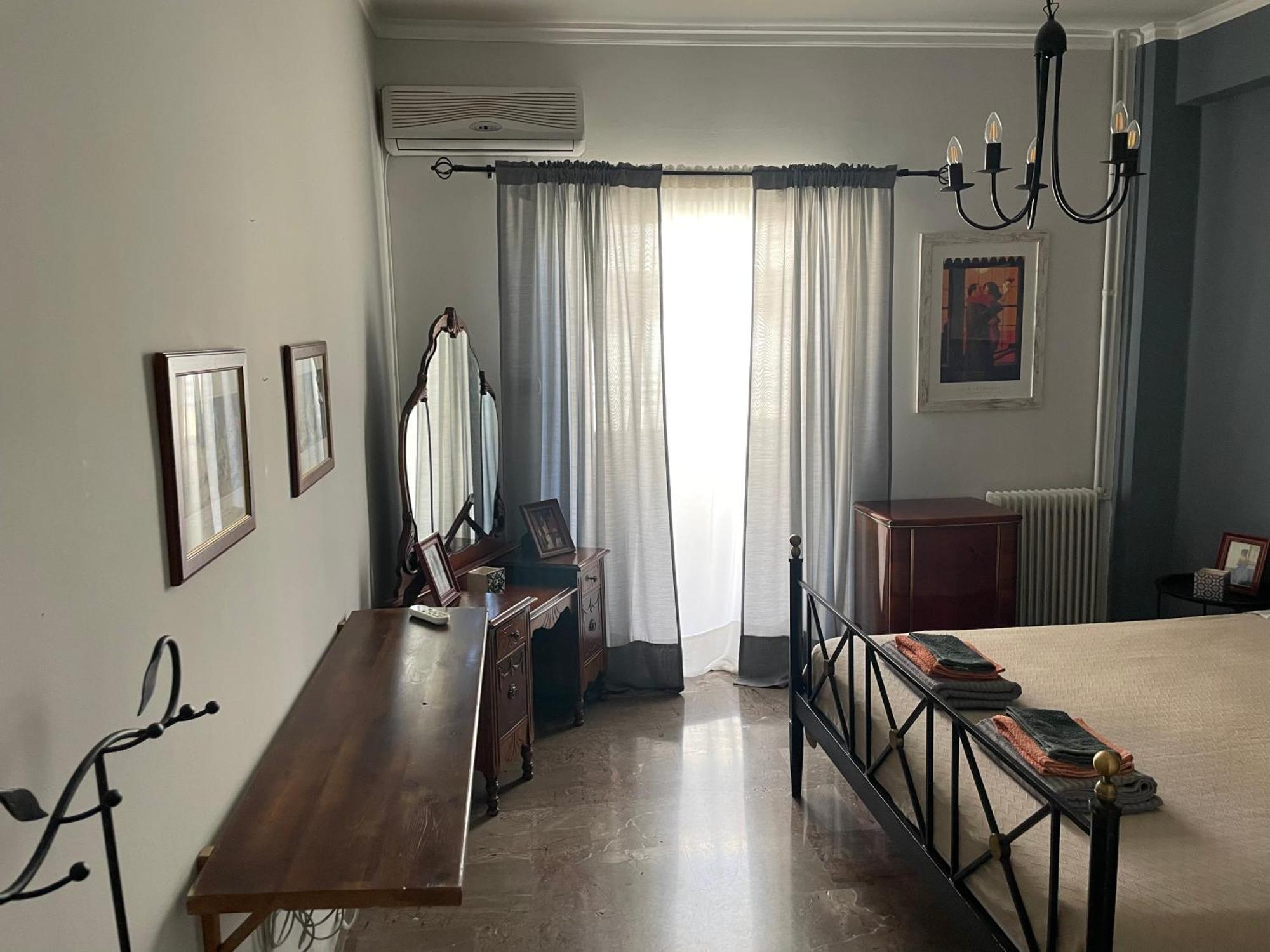 Διαμέρισμα Luxury-elegant In The Heart Of Patras​ *